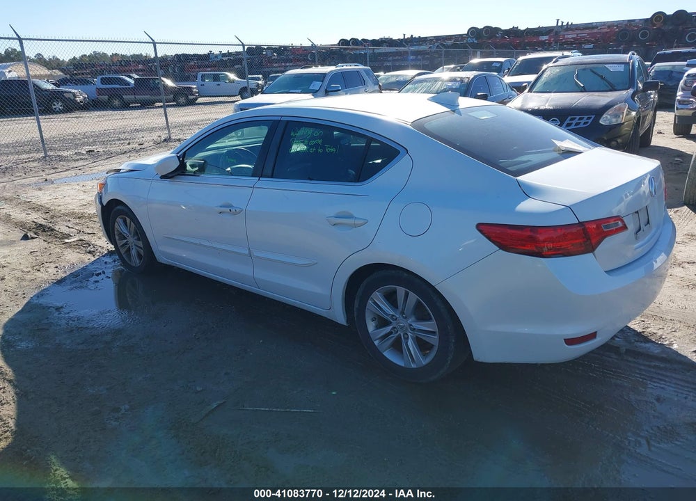 2013 ACURA ILX 2.0L VIN: 19VDE1F38DE009044