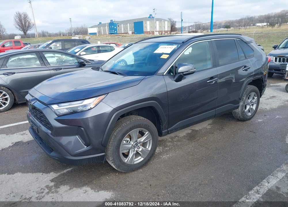 2024 TOYOTA RAV4 XLE VIN: 2T3P1RFVXRC471800
