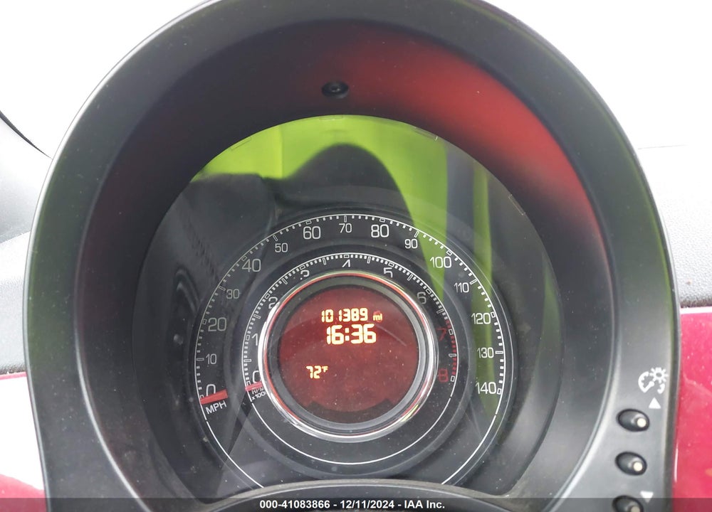 2013 FIAT 500 VIN: 3C3CFFBR1DT563257