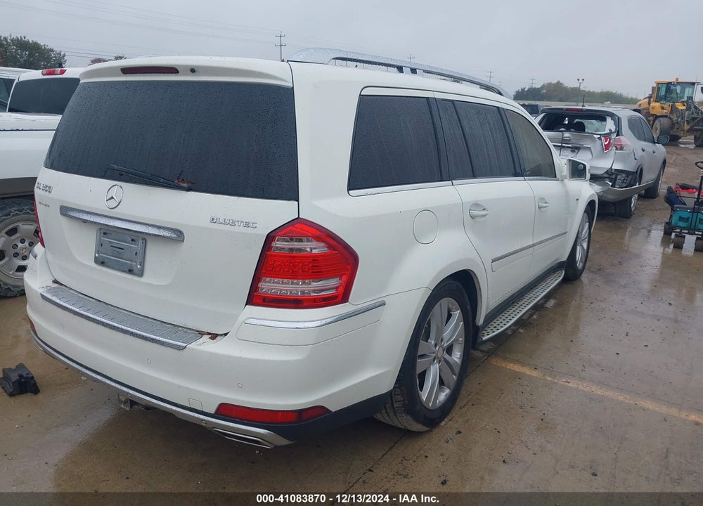 2011 MERCEDES-BENZ GL 350 BLUETEC 4MATIC VIN: 4JGBF2FE9BA702140