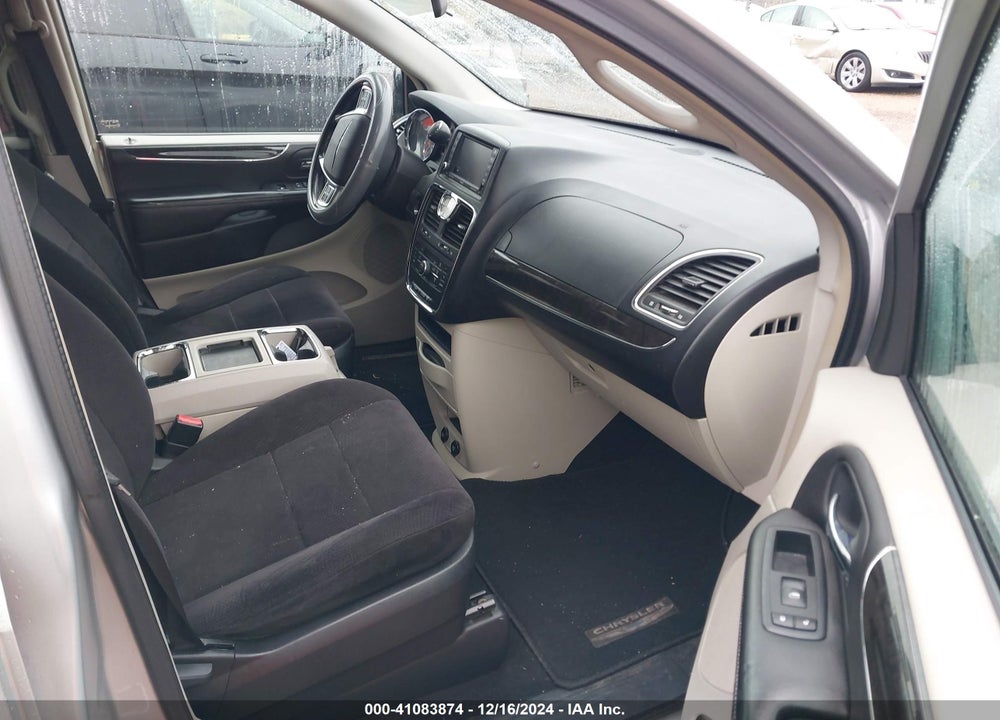 2011 CHRYSLER TOWN & COUNTRY TOURING VIN: 2A4RR5DG8BR604934