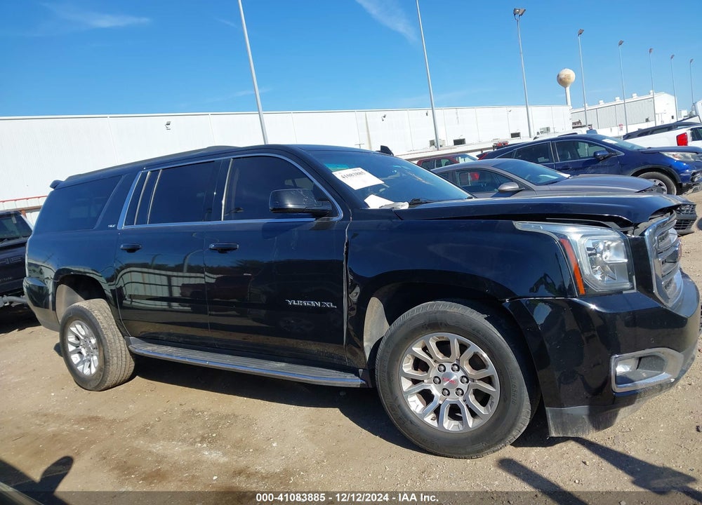 2017 GMC YUKON XL SLT VIN: 1GKS1GKC4HR399433