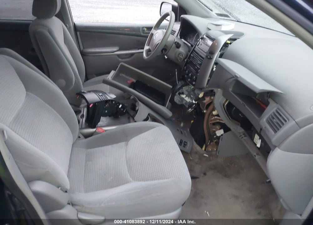 2006 TOYOTA SIENNA LE VIN: 5TDZA23C96S402093