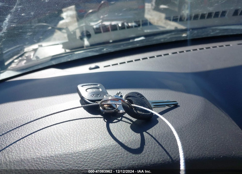2011 HYUNDAI SANTA FE GLS VIN: 5XYZGDAB1BG035900