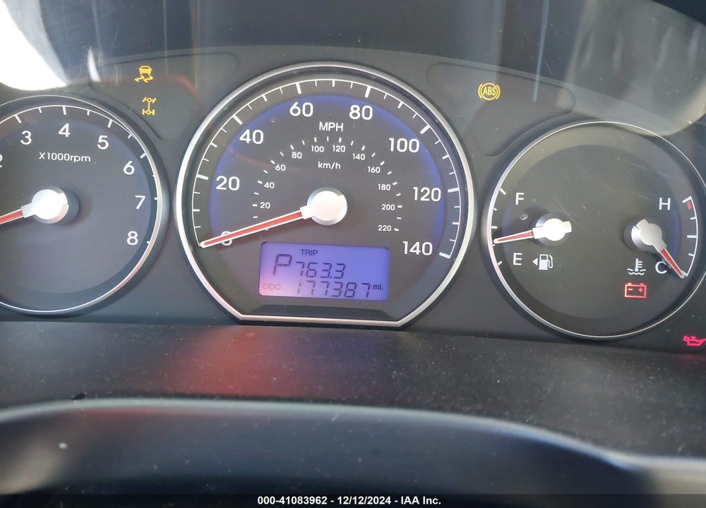 2011 HYUNDAI SANTA FE GLS VIN: 5XYZGDAB1BG035900