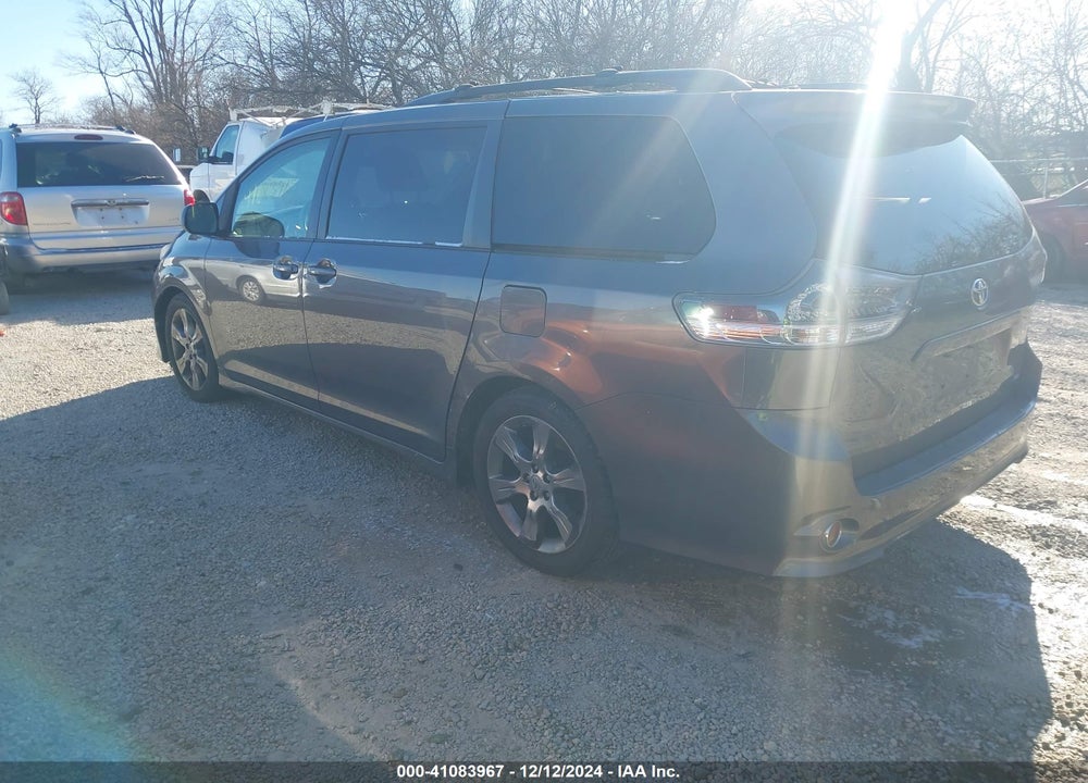 2011 TOYOTA SIENNA SPORT VIN: 5TDXK3DC6BS062470