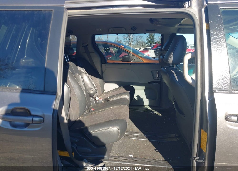 2011 TOYOTA SIENNA SPORT VIN: 5TDXK3DC6BS062470