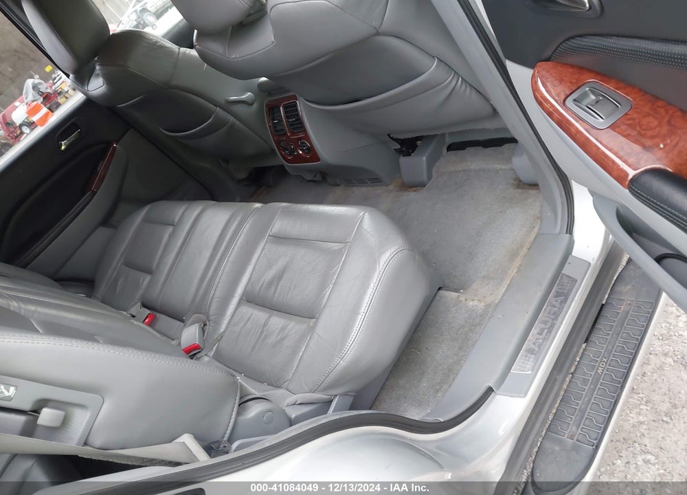 2005 ACURA MDX VIN: 2HNYD18255H556997