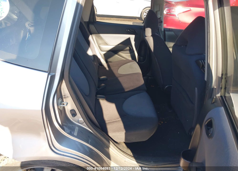 2007 HONDA FIT VIN: JHMGD38677S042188