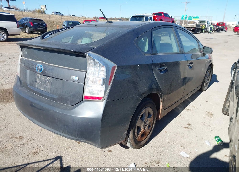 2011 TOYOTA PRIUS TWO VIN: JTDKN3DU9B1467035