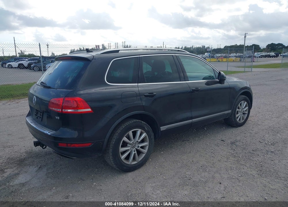 2013 VOLKSWAGEN TOUAREG VR6 SPORT VIN: WVGEF9BP5DD001870