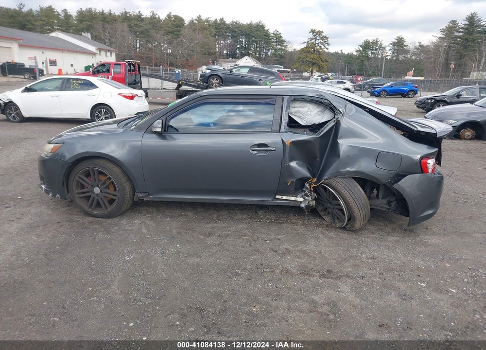 2011 TOYOTA SCION VIN: JTKJF5C74B3010369