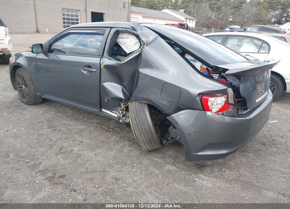 2011 TOYOTA SCION VIN: JTKJF5C74B3010369
