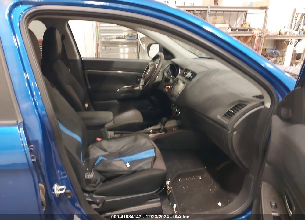 2018 MITSUBISHI OUTLANDER SPORT 2.0 ES VIN: JA4AR3AU4JZ030137