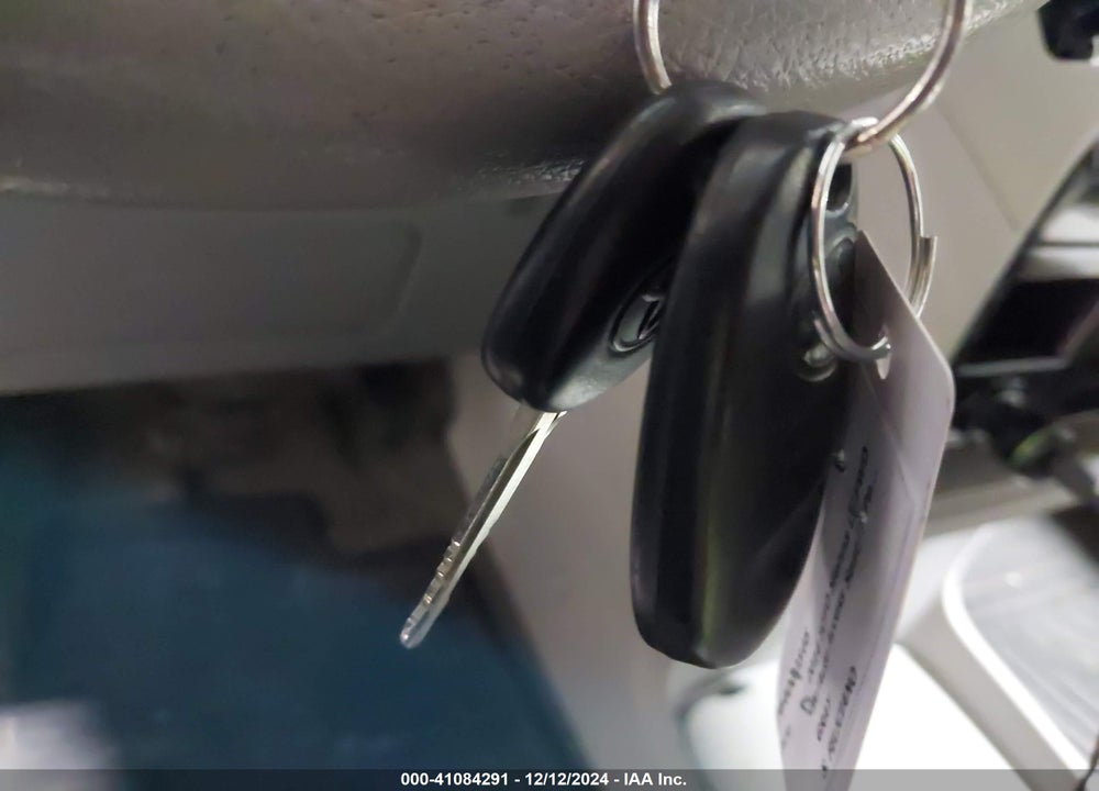 2014 TOYOTA SIENNA LE V6 8 PASSENGER VIN: 5TDKK3DC9ES497563