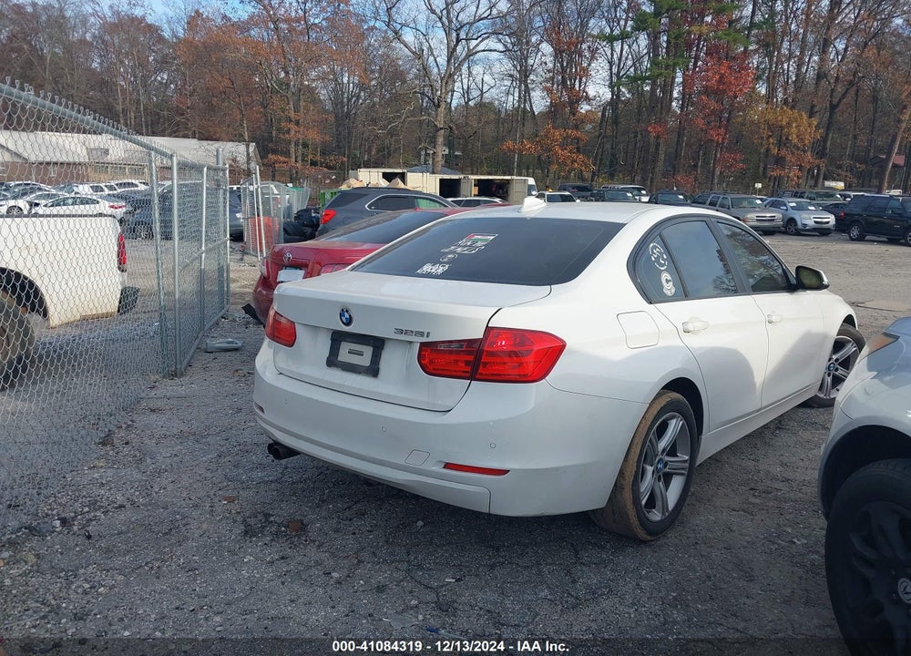 2015 BMW 328 VIN: WBA3A5G58FNS89405