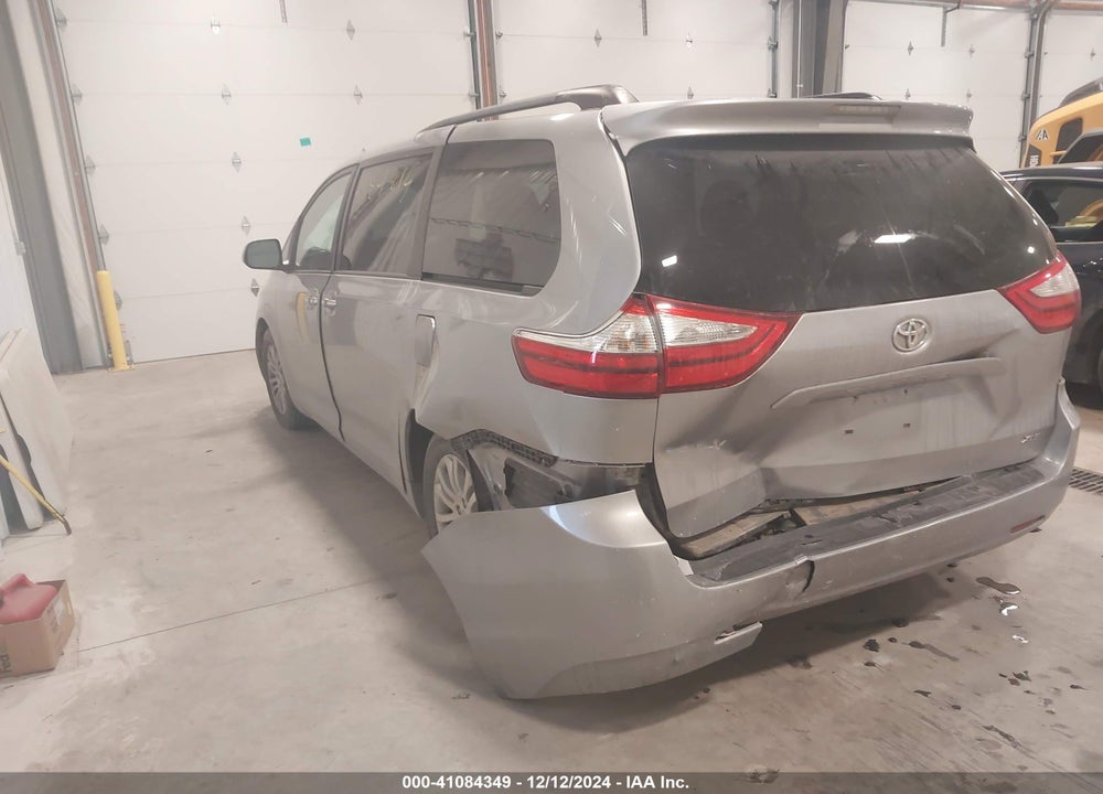 2016 TOYOTA SIENNA XLE 8 PASSENGER VIN: 5TDYK3DC3GS706597
