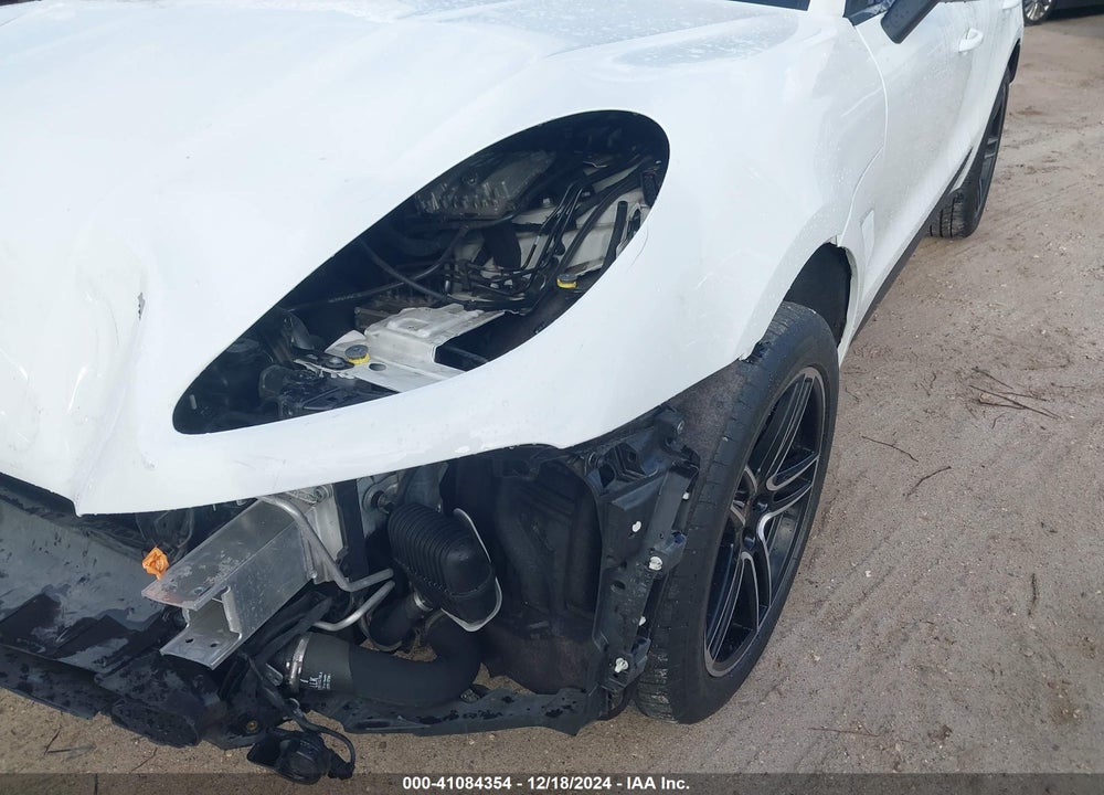 2020 PORSCHE MACAN VIN: WP1AA2A51LLB04201