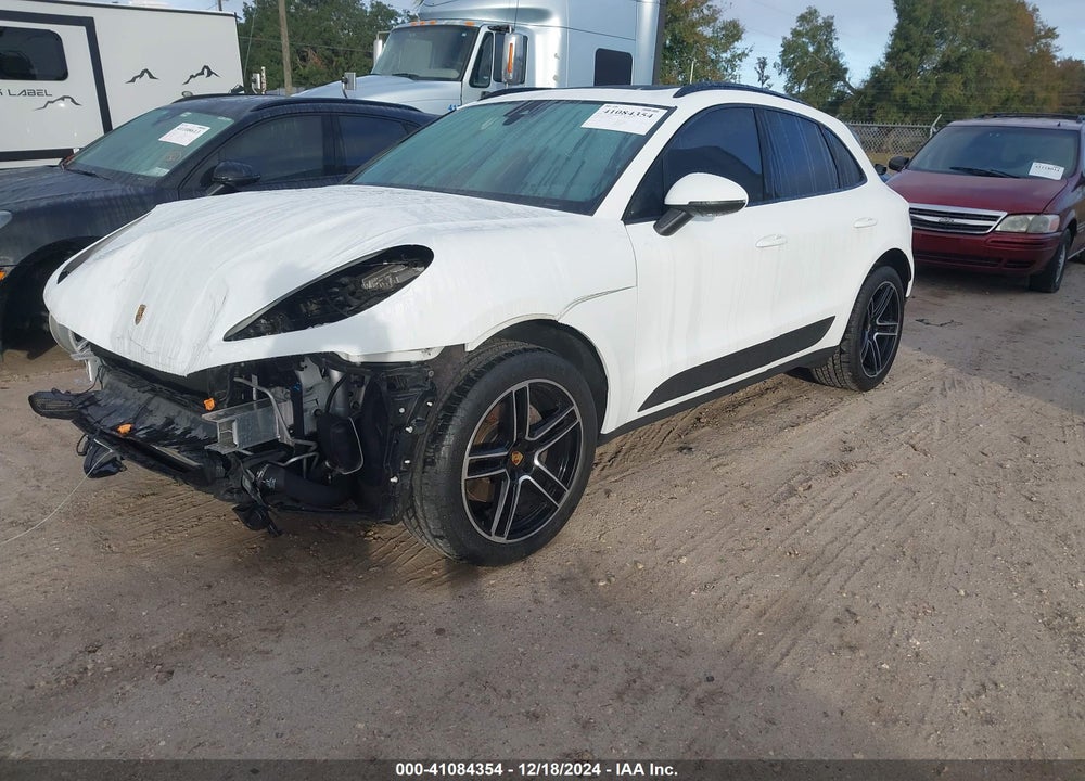 2020 PORSCHE MACAN VIN: WP1AA2A51LLB04201