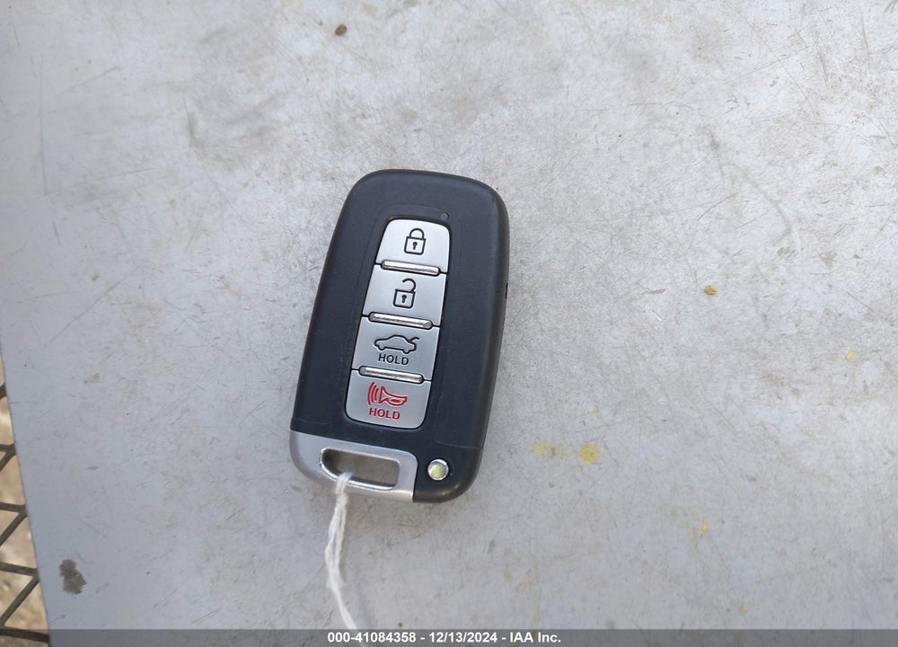 2013 HYUNDAI ELANTRA VIN: 5NPDH4AE4DH406626