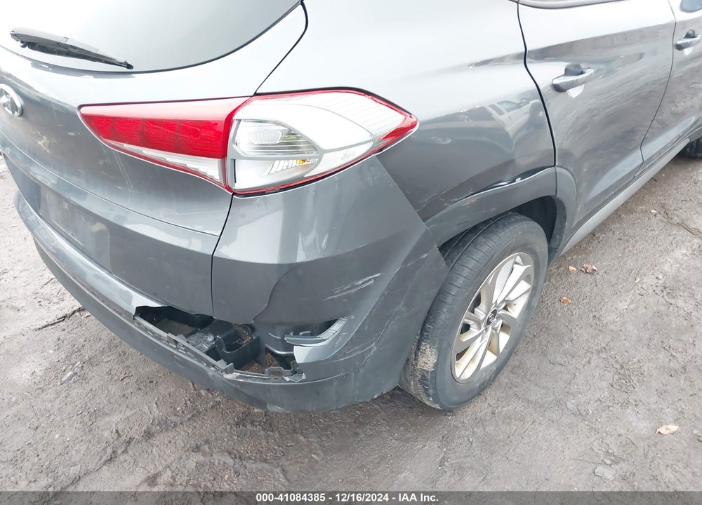 2017 HYUNDAI TUCSON SE VIN: KM8J3CA4XHU402350