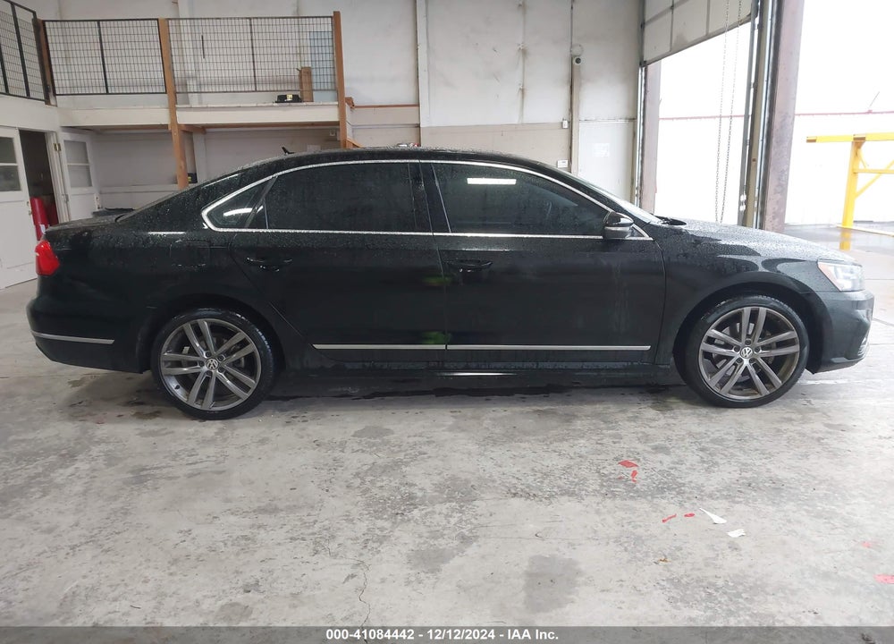 2016 VOLKSWAGEN PASSAT 1.8T R-LINE VIN: 1VWAT7A3XGC051329