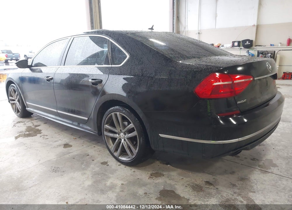 2016 VOLKSWAGEN PASSAT 1.8T R-LINE VIN: 1VWAT7A3XGC051329