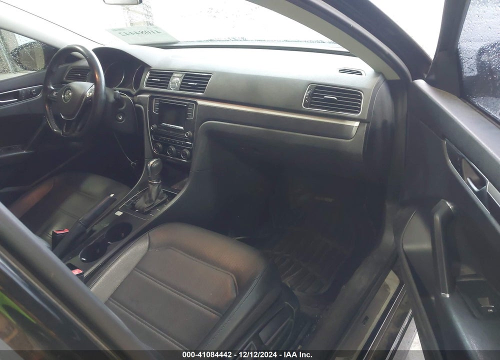 2016 VOLKSWAGEN PASSAT 1.8T R-LINE VIN: 1VWAT7A3XGC051329