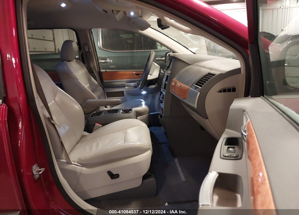 2008 CHRYSLER TOWN & COUNTRY LIMITED VIN: 2A8HR64X48R769484