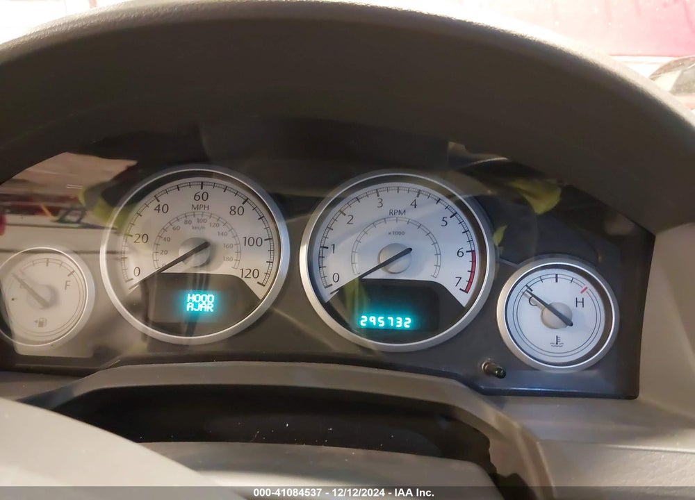 2008 CHRYSLER TOWN & COUNTRY LIMITED VIN: 2A8HR64X48R769484