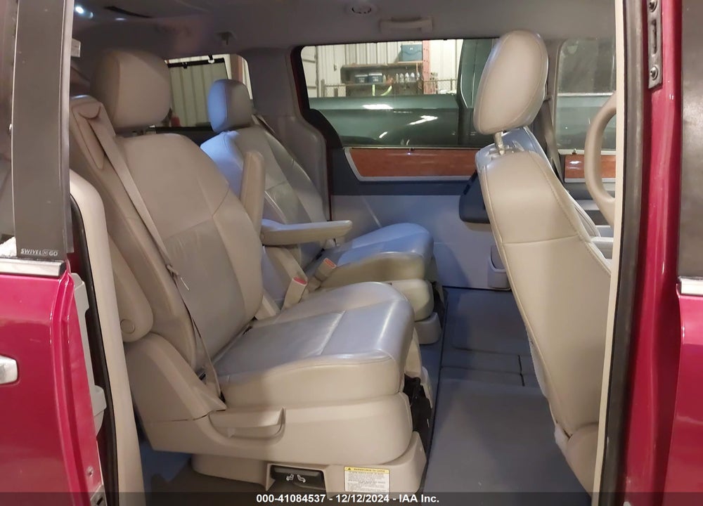 2008 CHRYSLER TOWN & COUNTRY LIMITED VIN: 2A8HR64X48R769484