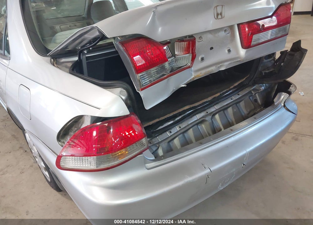 2002 HONDA ACCORD 2.3 LX VIN: 1HGCG56432A034996