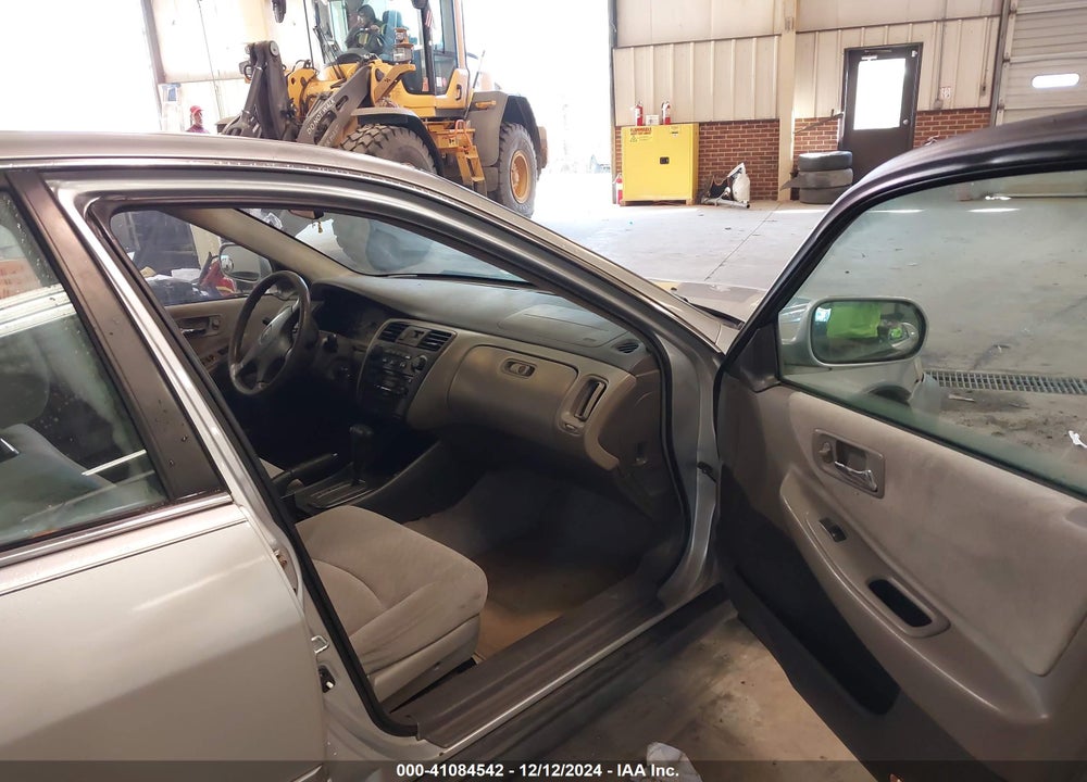 2002 HONDA ACCORD 2.3 LX VIN: 1HGCG56432A034996