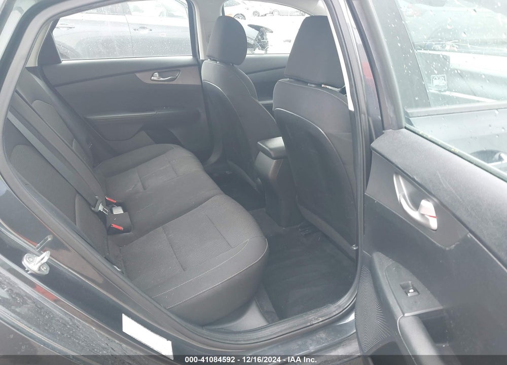 2019 KIA FORTE VIN: 3KPF24AD3KE083561