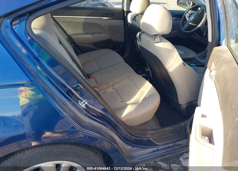 2019 HYUNDAI ELANTRA SE VIN: 5NPD74LF9KH455195