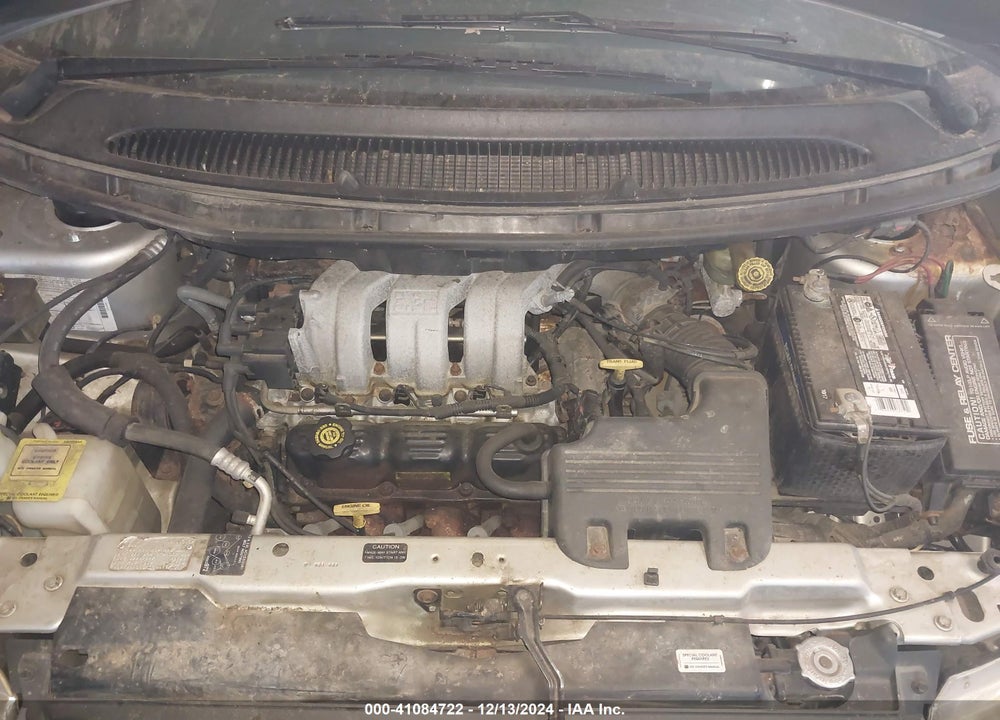 2000 CHRYSLER TOWN & COUNTRY LX VIN: 1C4GP44G8YB744602