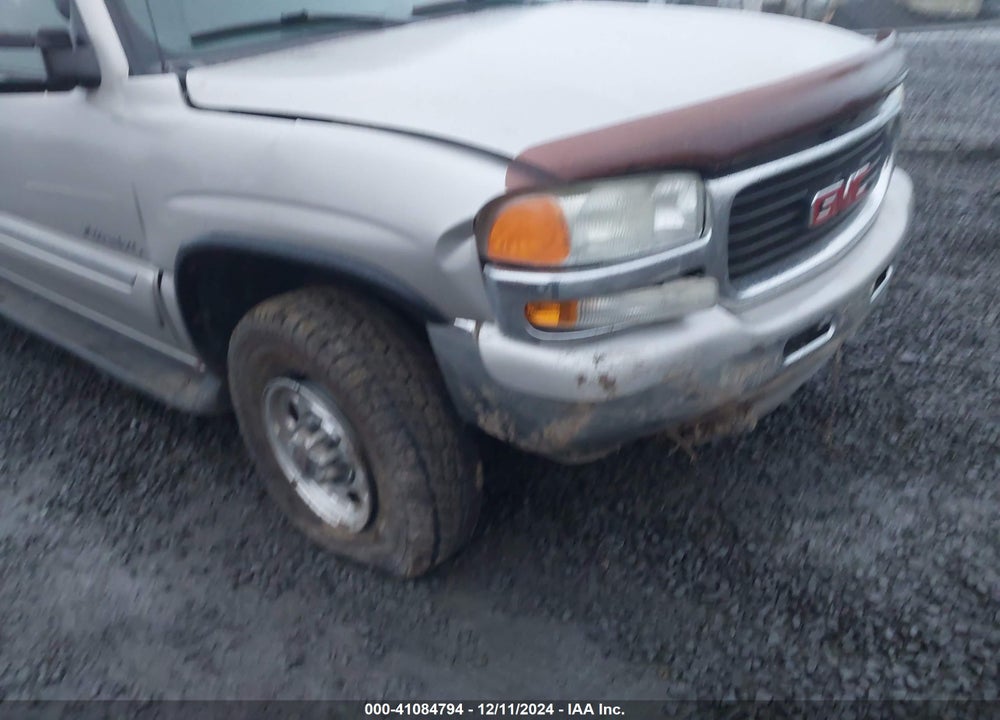 2004 GMC YUKON XL 2500 SLE VIN: 3GKGK26GX4G218560
