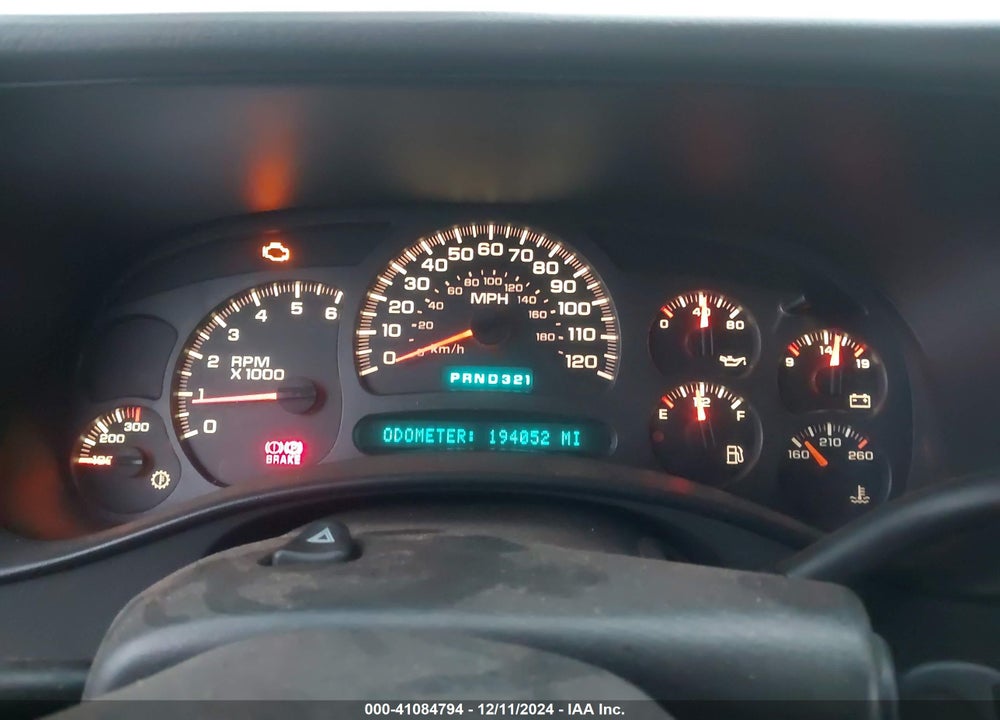 2004 GMC YUKON XL 2500 SLE VIN: 3GKGK26GX4G218560