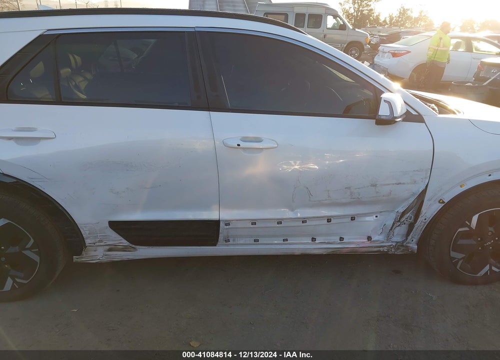 2024 KIA NIRO EV WIND VIN: KNDCR3L15R5096085