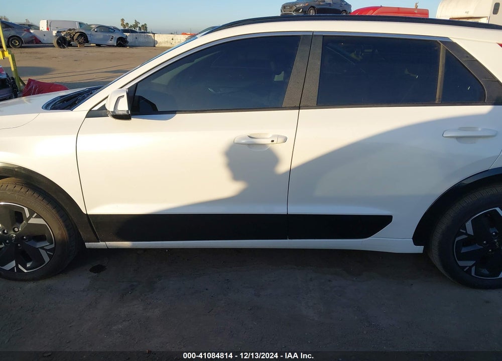 2024 KIA NIRO EV WIND VIN: KNDCR3L15R5096085