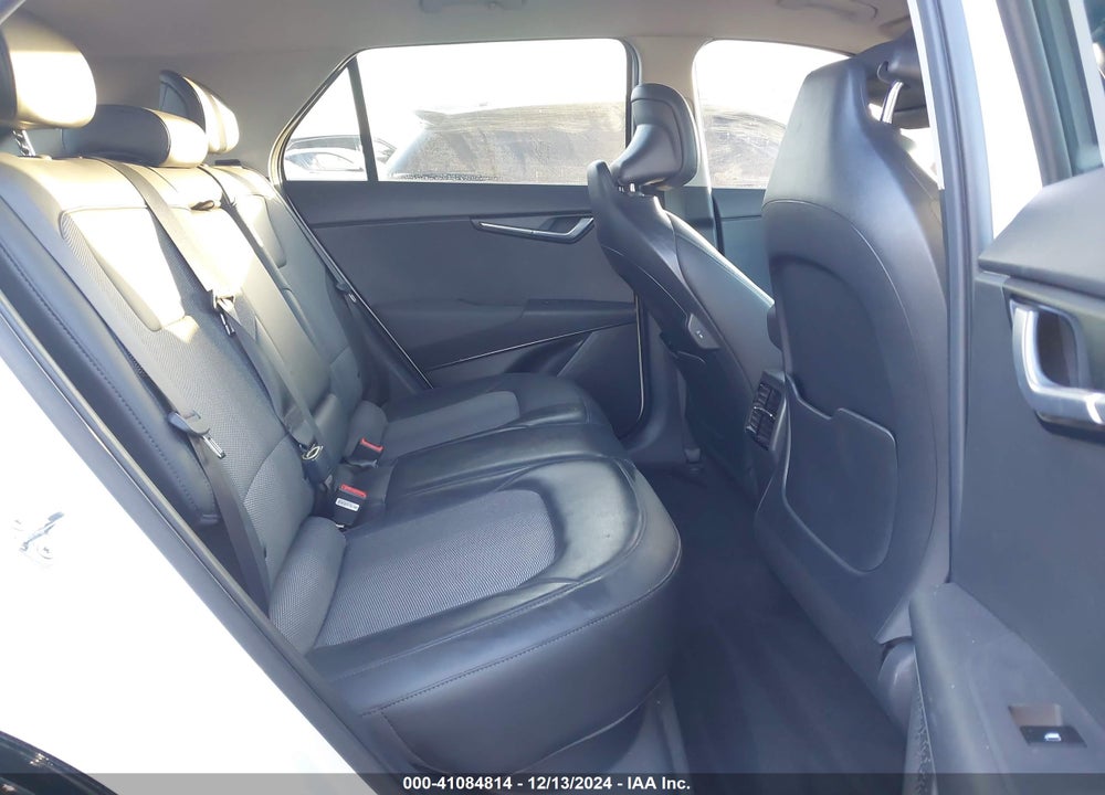 2024 KIA NIRO EV WIND VIN: KNDCR3L15R5096085