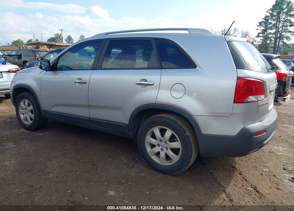 2011 KIA SORENTO LX VIN: 5XYKT3A17BG053297