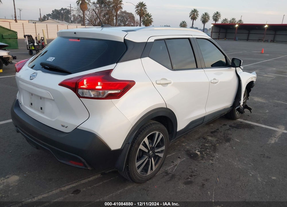 2019 NISSAN KICKS SV VIN: 3N1CP5CU3KL535935