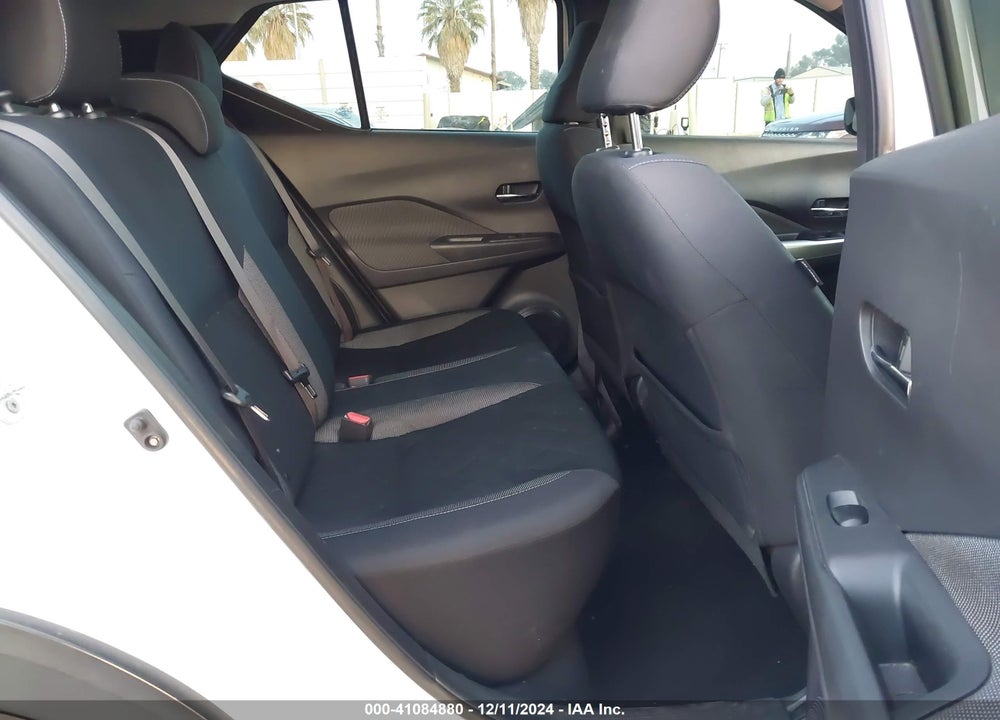 2019 NISSAN KICKS SV VIN: 3N1CP5CU3KL535935