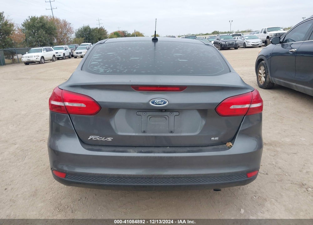 2018 FORD FOCUS SE VIN: 1FADP3F2XJL204043