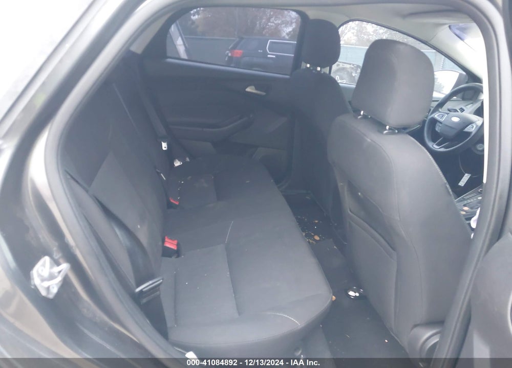 2018 FORD FOCUS SE VIN: 1FADP3F2XJL204043