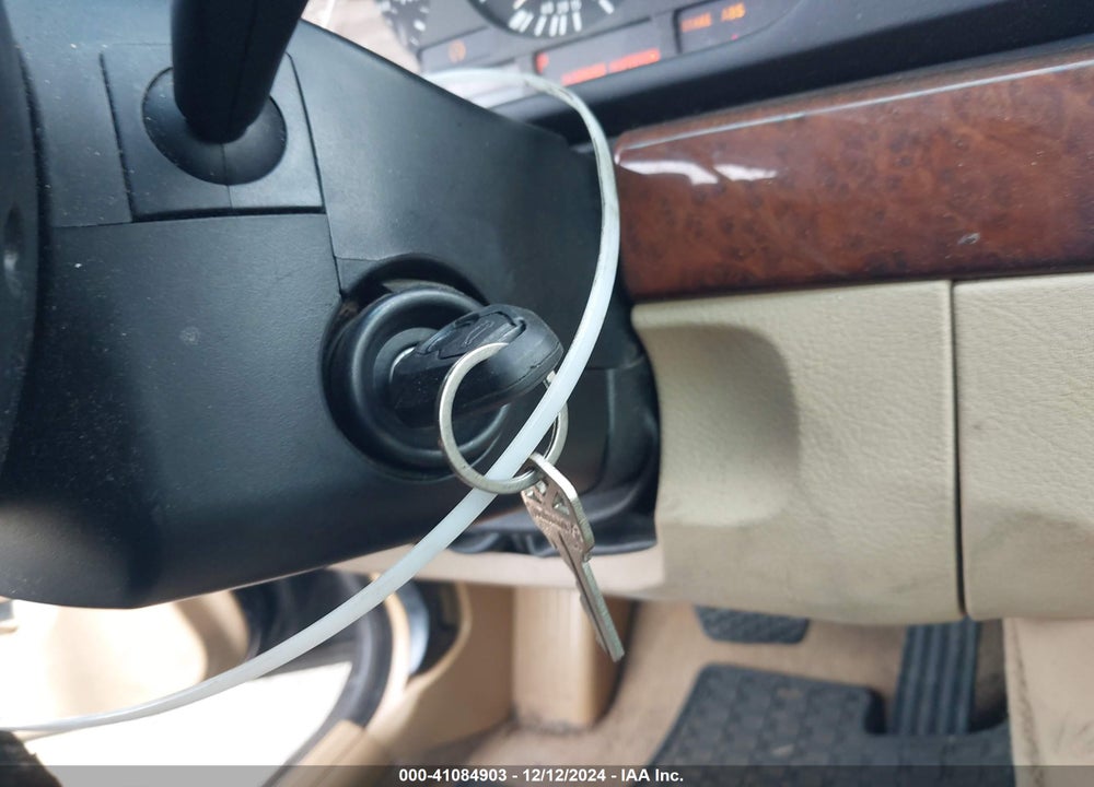 2000 BMW 528IA VIN: WBADM6341YGU15268