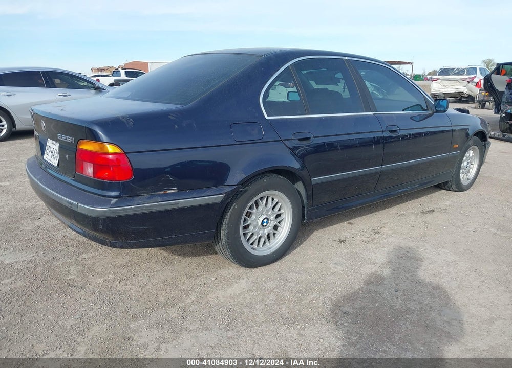 2000 BMW 528IA VIN: WBADM6341YGU15268