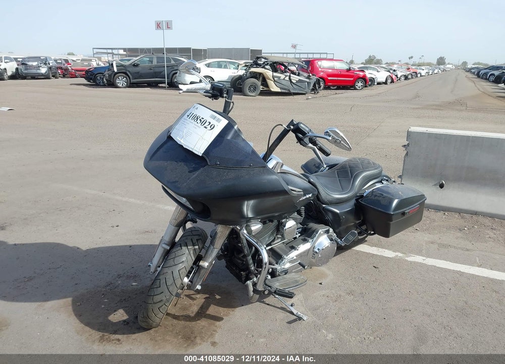 2015 HARLEY-DAVIDSON FLTRX ROAD GLIDE VIN: 1HD1KHM18FB695291