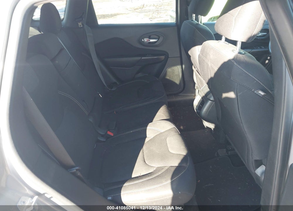 2015 JEEP CHEROKEE LATITUDE VIN: 1C4PJMCB3FW550797